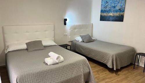 Triple Room with Private Bathroom