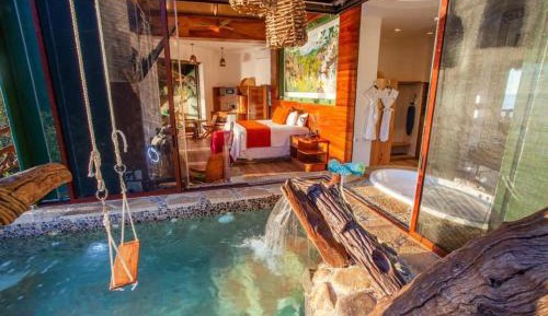 Suite with Private Pool