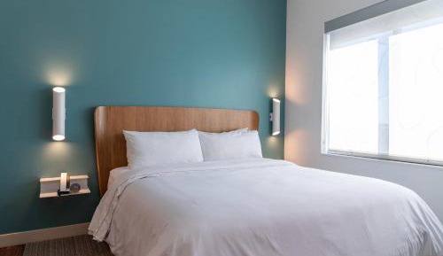 Standard King Room