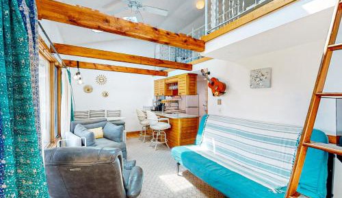 One Bedroom Apartment