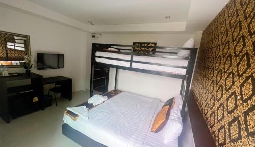 Triple Room with Balcony