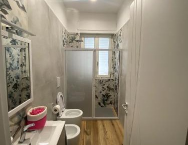 Deluxe Room (2 Adults + 1 Child)