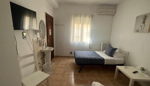 Twin Room with Shared Bathroom