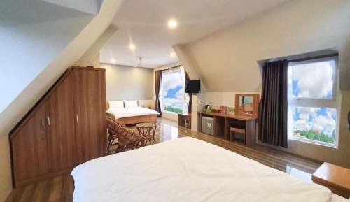 Quadruple Room with Mountain View