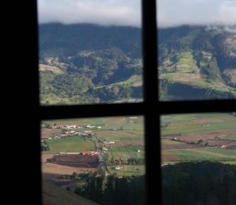 Suite with Mountain View