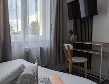 Large Single Room