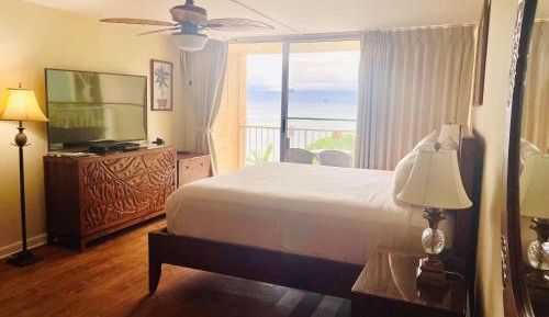 Studio Apartment with Sea View