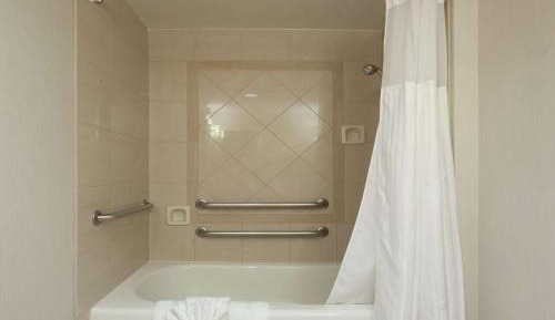 Queen Room with Two Queen Beds - Mobility Access