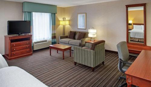 Queen Suite with Two Queen Beds - Non Smoking