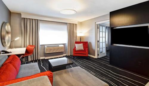 Two-Room King Suite