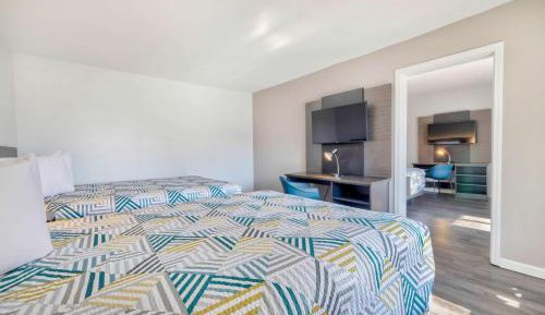 Quadruple Room - Non-Smoking