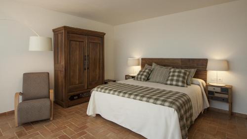 Triple Room with Patio