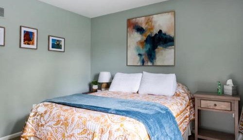 Queen Room with Garden View
