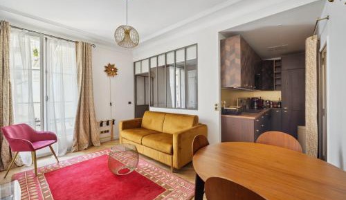 Deluxe Apartment