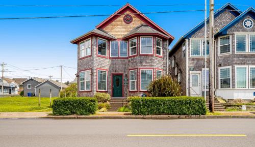 Eight-Bedroom House