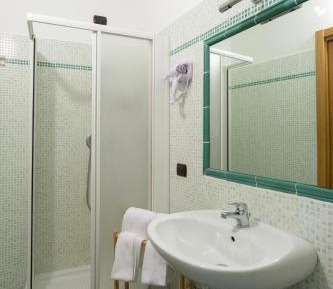 Luxury Triple Room