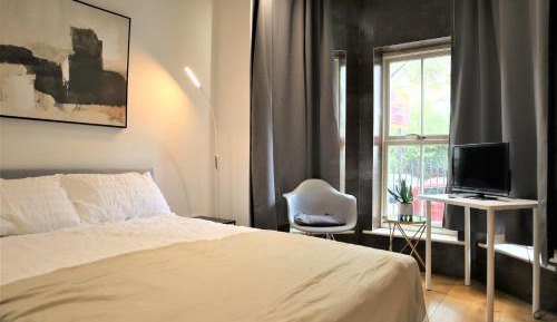 Double Room with Shared Bathroom