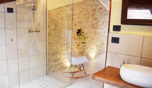 Deluxe Double Room with Bath