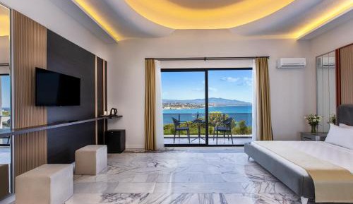 Suite with Sea View