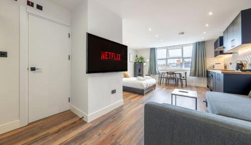 Studio Apartment