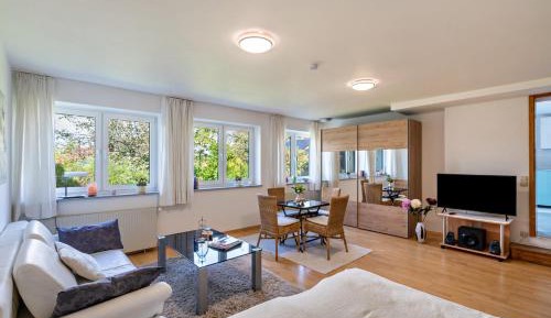 Superior One-Bedroom Apartment
