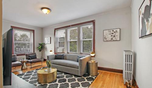 One-Bedroom Apartment