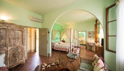 Junior Suite with Garden View