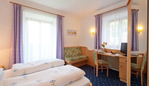 Basic Double Room