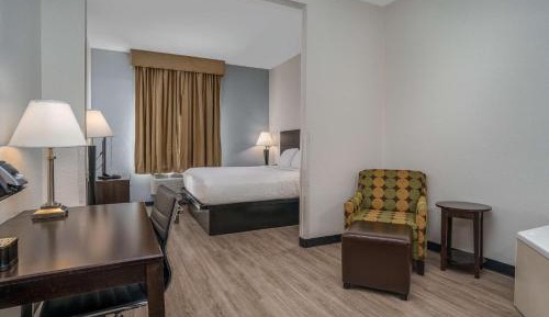King Room with Spa Bath - Non-Smoking