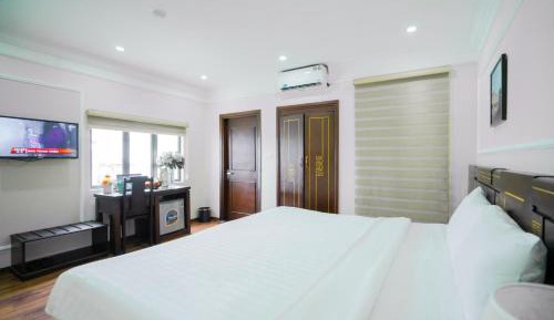 Deluxe Double or Twin Room with City View
