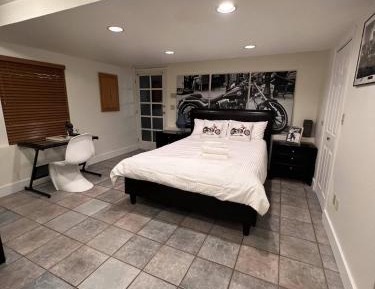 Queen Room