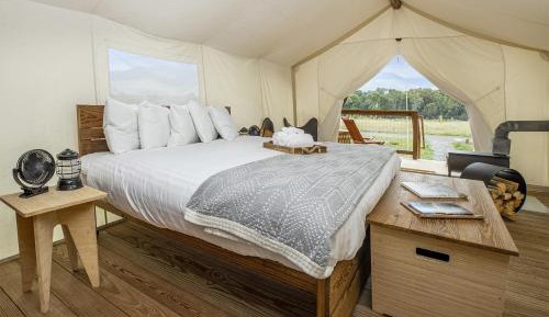 Deluxe Tent