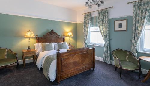 Superior King Room