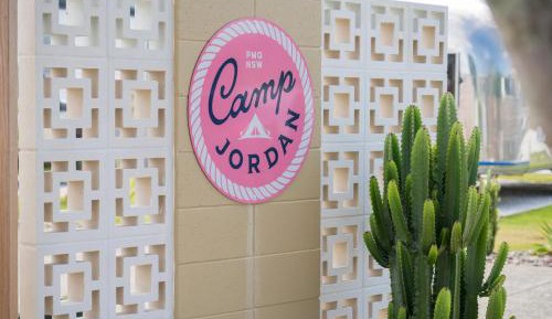 Bungalow with Garden View