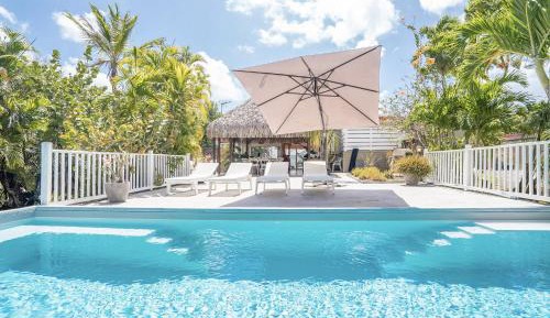 Six-Bedroom Villa 