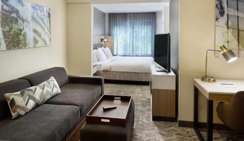 King Studio with Sofa Bed