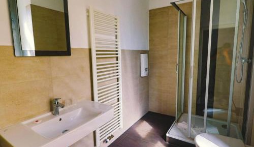 Budget Single Room