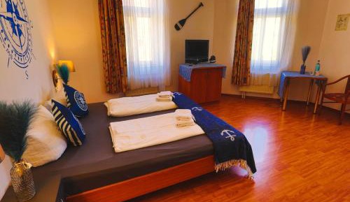 Classic Quadruple Room