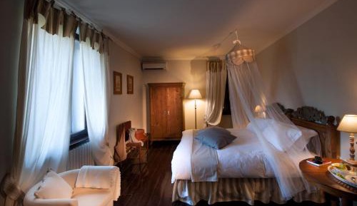 Triple Room with Private External Bathroom