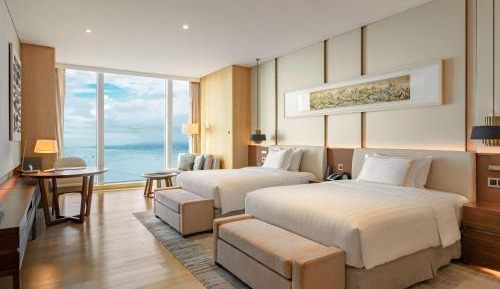 Queen Room with Two Queen Beds and Sea View 