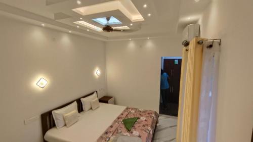 Double Room with Balcony (3 Adults)