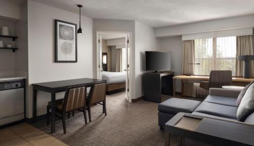 One-Bedroom Suite