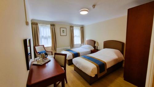 Standard Twin Room