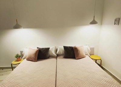 Quadruple Room with Private Bathroom