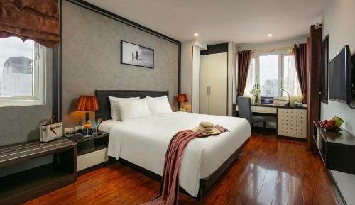 Deluxe Double or Twin Room with City View