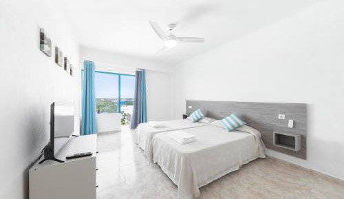 Twin Room with View