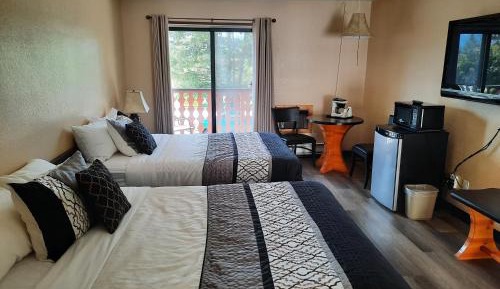 Deluxe Double Room with Balcony