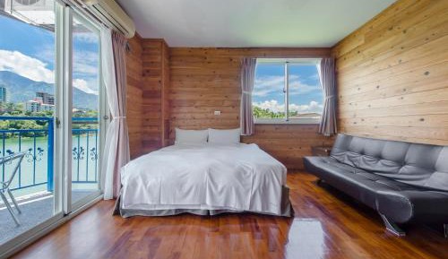 King Room with Lake View
