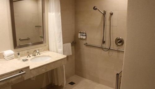 Queen Room with Two Queen Beds and Roll-in Shower - Mobility Accessible