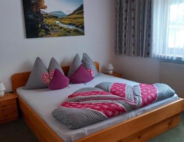 Comfort 1 Two-Bedoom Apartment with Balcony